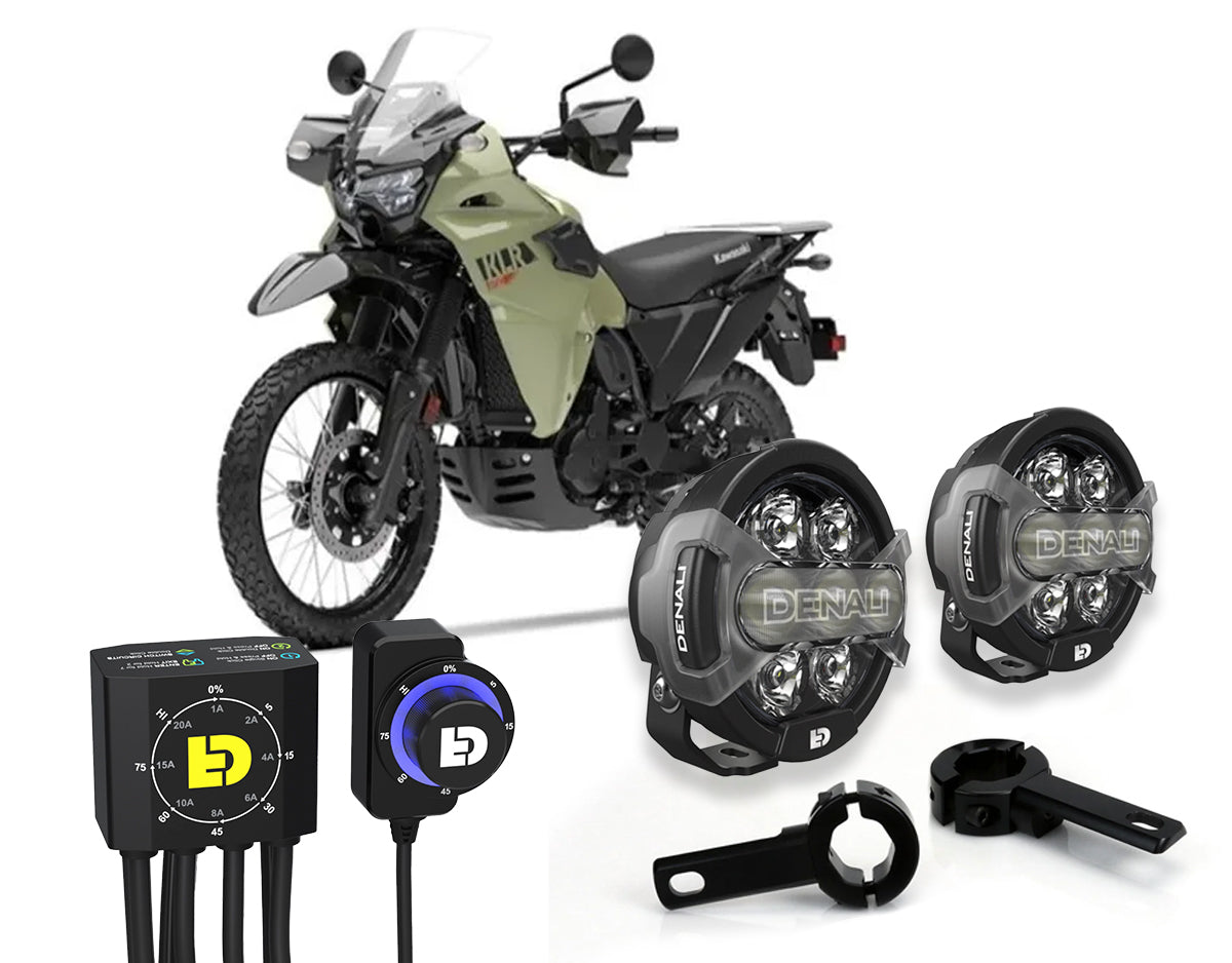 Kit DENALI DNL08KIT002C con faretti D7 PRO e collari sulla Kawasaki KLR 650