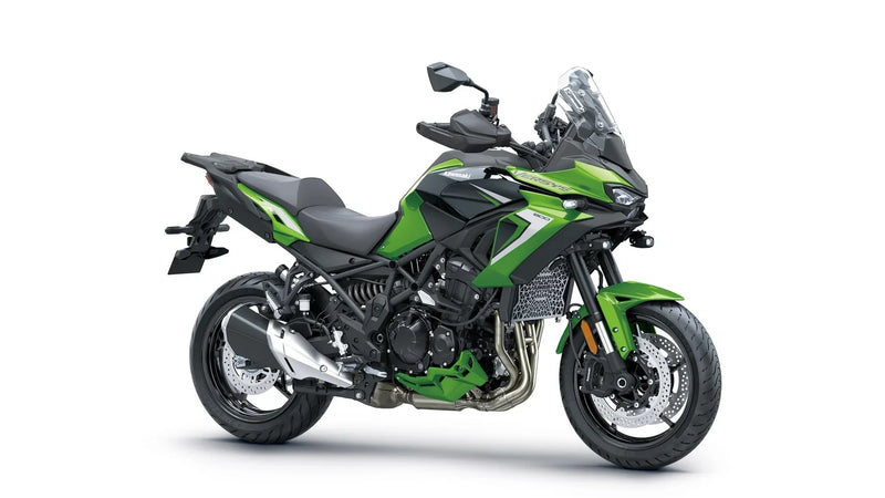 Kawasaki Versys 900 2027 : prix, fiche technique, radar ARAS et différences avec la SE