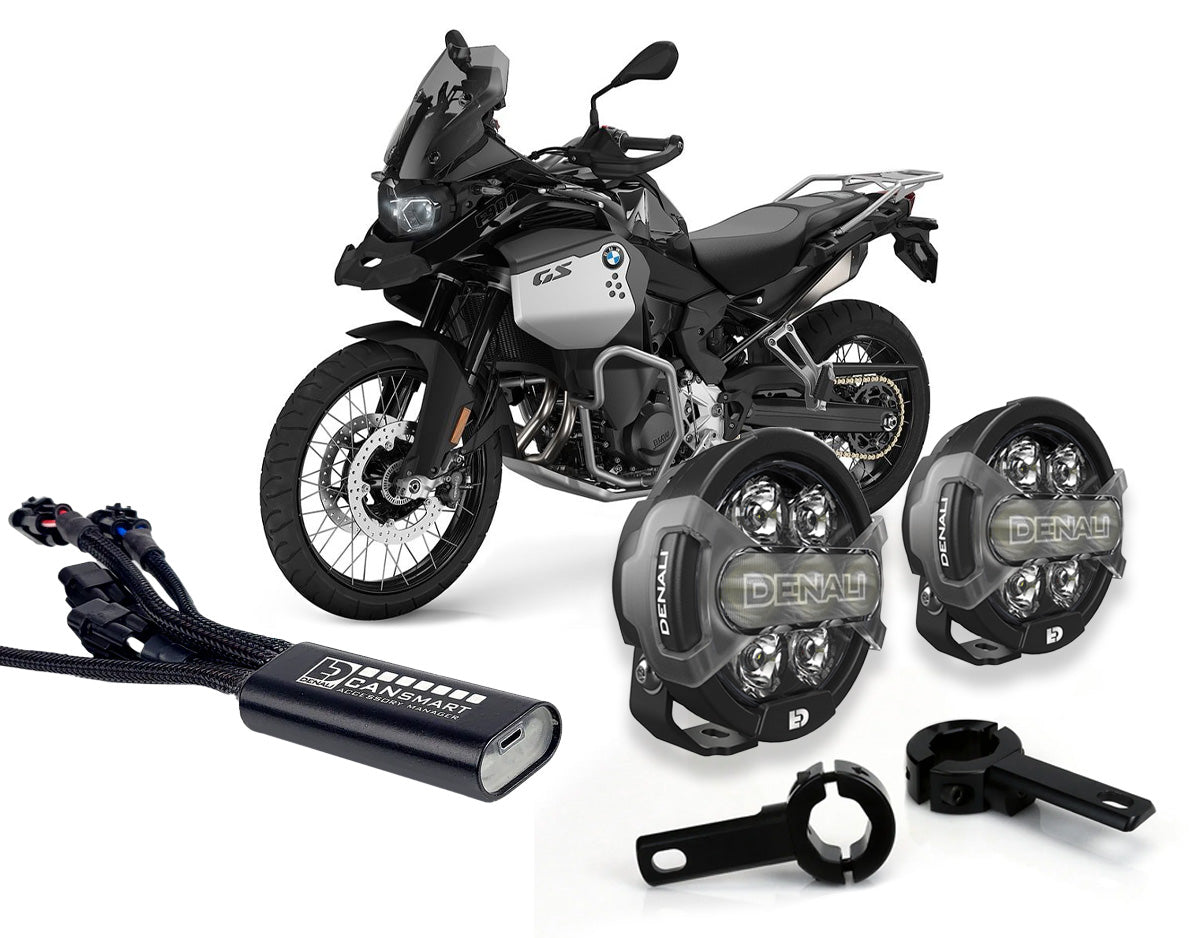 Faretti D7 PRO DENALI montati sui collari paramotore della BMW F 900 GS Adventure