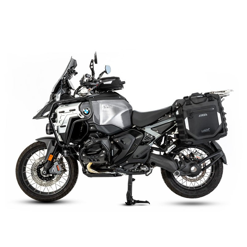 BMW R 1300 GS Adventure con borsa laterale LOBOO Alps montata, vista laterale
