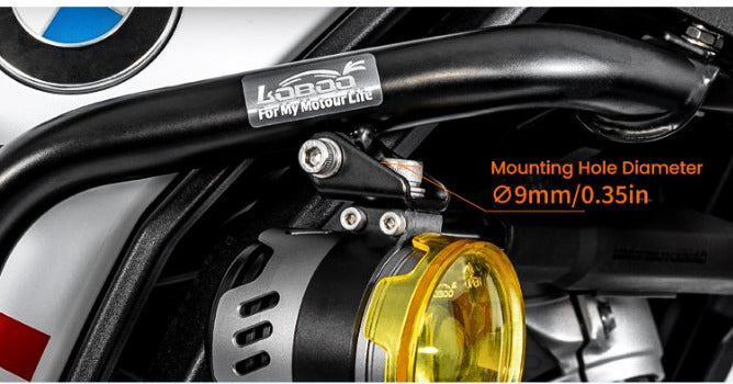 Mesurez le trou avant de commander les spots : il fait 9 mm.