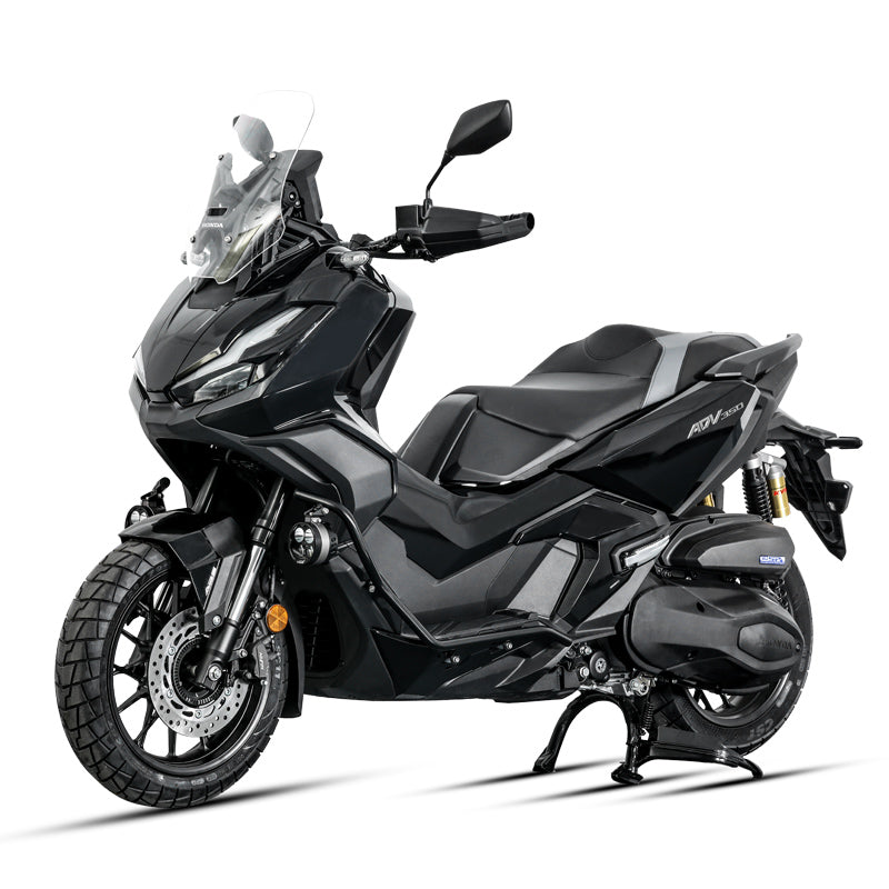 Honda ADV 350 con crash bar LOBOO CHG511 e faretti ausiliari, vista tre quarti anteriore sinistra