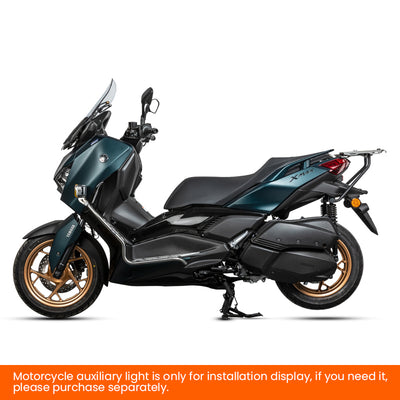Crash bar LOBOO CHG862 argento montato su Yamaha XMAX 300, vista laterale destra