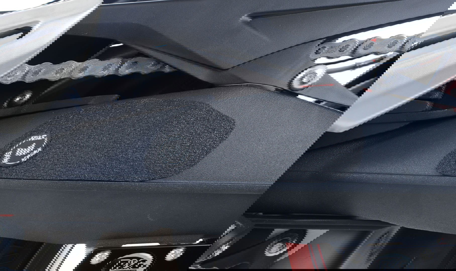 kit 6pz.adesivi anti-scivolo paratacco Triumph Street Triple RX '15- nero