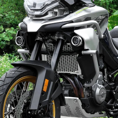 Protezione radiatore LOBOO per CFMOTO 800MT – dettaglio 1