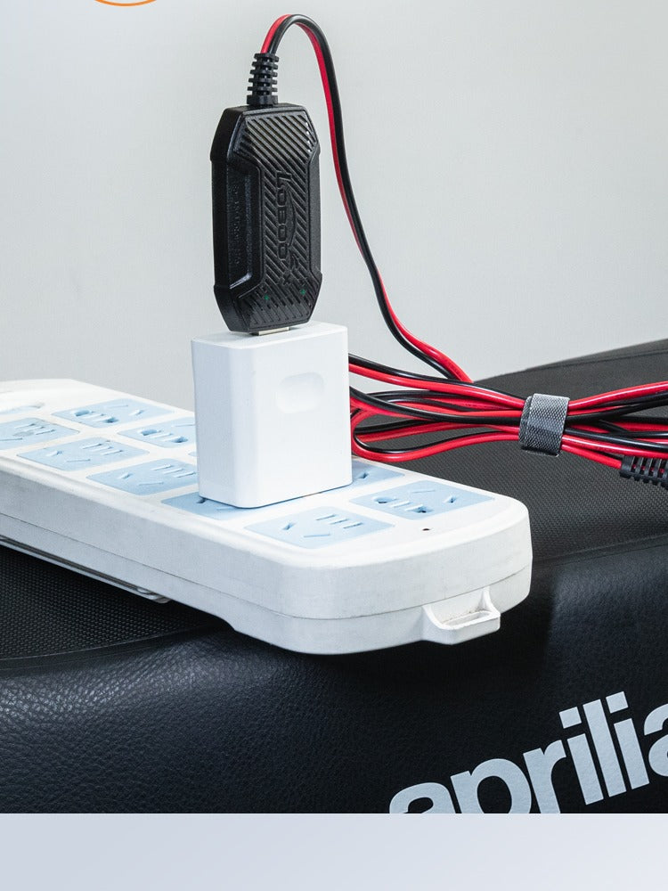 Avec le chargeur que vous avez déjà chez vous