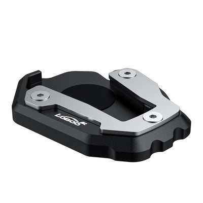 Piastra cavalletto LOBOO CJC321 in vista tre quarti, profilo basso lavorato CNC