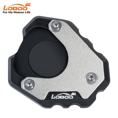 Piastra cavalletto LOBOO CJC521 per Honda XL750 Transalp, vista dall'alto con la staffa in acciaio inox