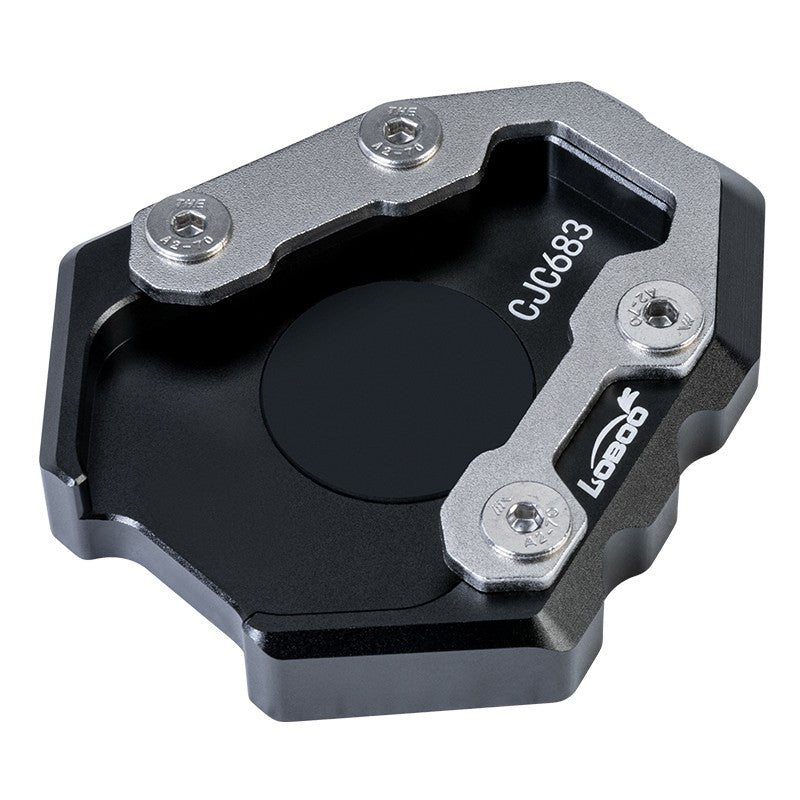 Piastra cavalletto LOBOO CJC683 in vista obliqua, profilo basso lavorato CNC