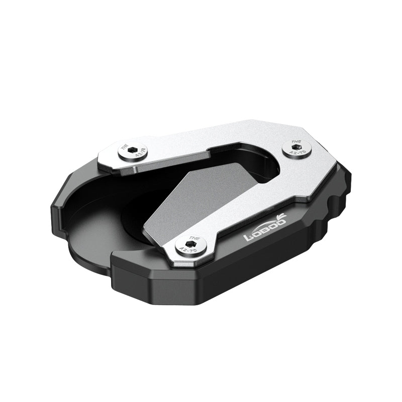 Piastra cavalletto LOBOO CJC91 per Triumph Tiger 900 Rally Pro, vista di tre quarti