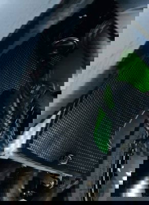Retina protezione radiatore - Kawasaki GTR1400 '07- / ZZR1400 (ZX-14) '06- (colore titanio)