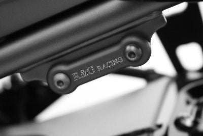 Staffa Supporto Scarico + Piastra Fori Pedane Posteriori, Yamaha Fz8 / Fz8 Fazer 2010-